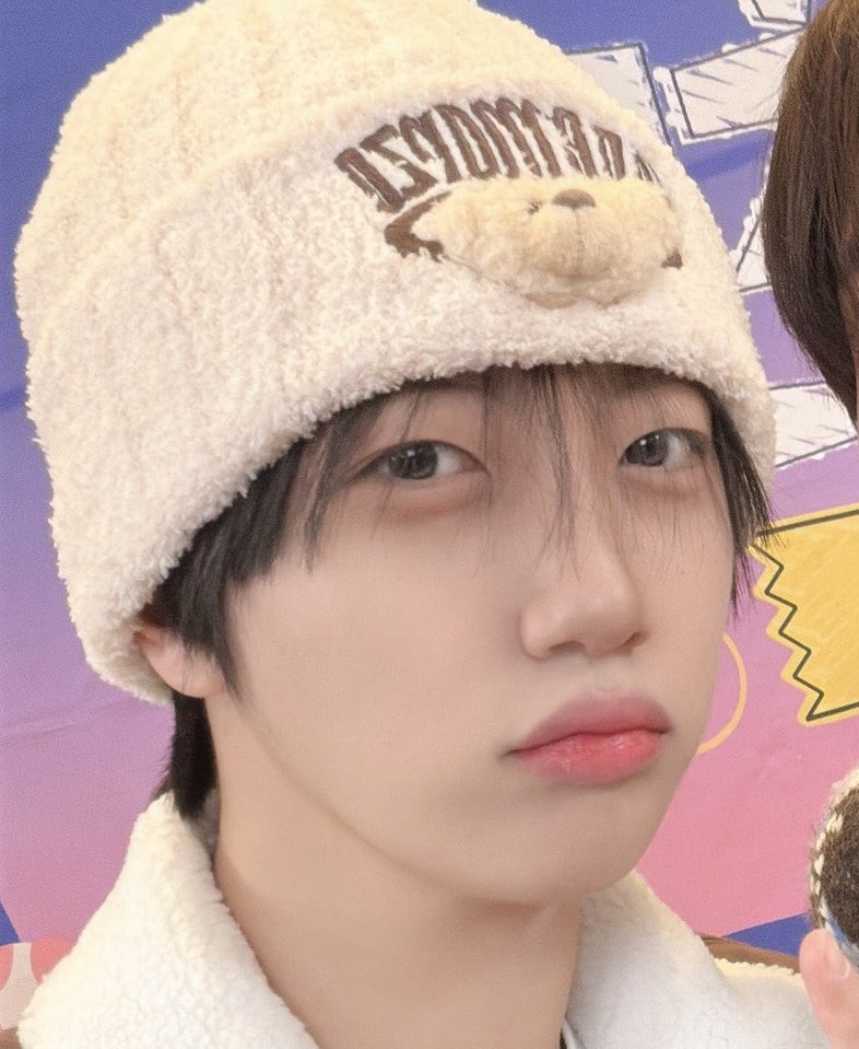 ؘWonjin. tweet media