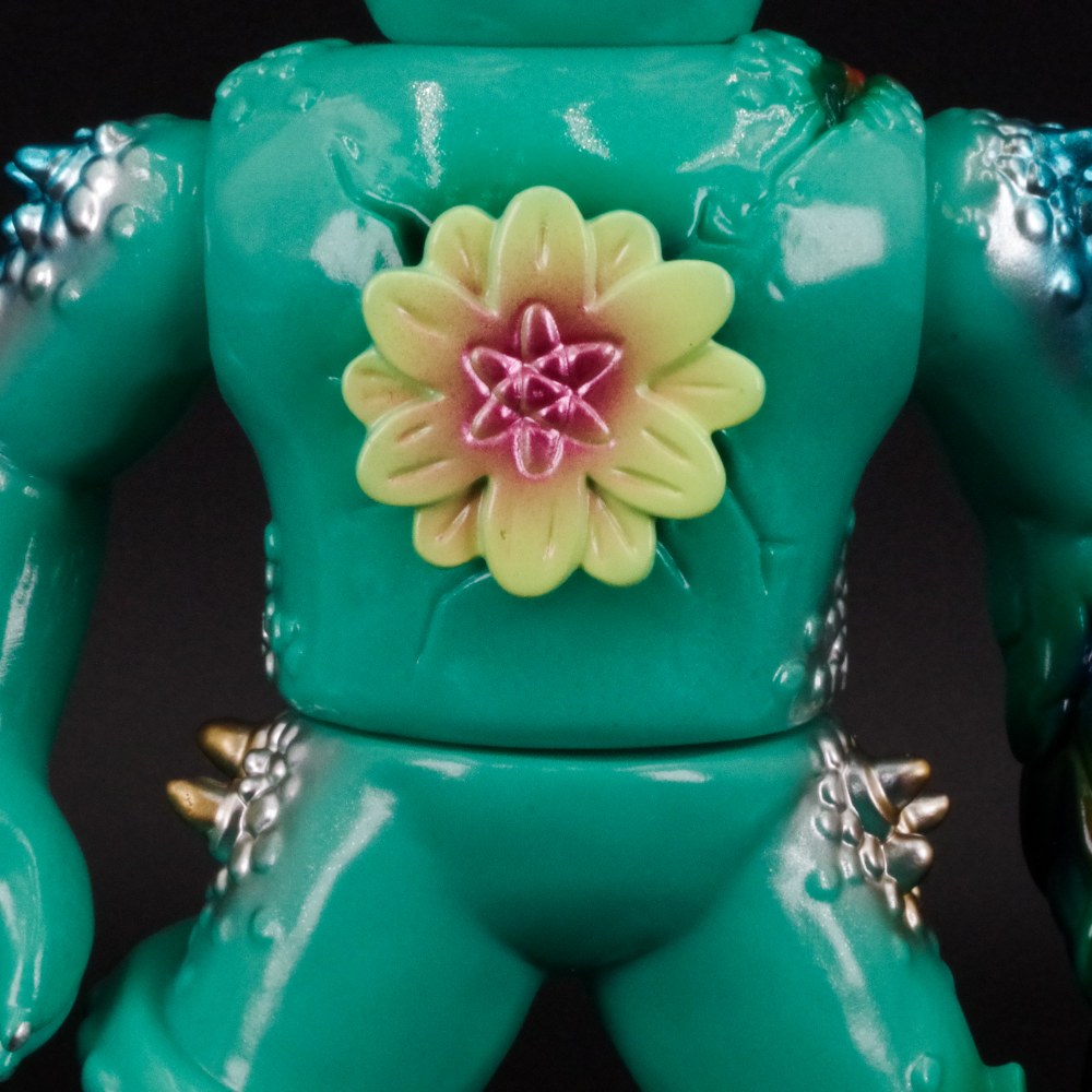 ソフビ抽選情報】balabase よりToeRi が登場！ どこを向いているのか