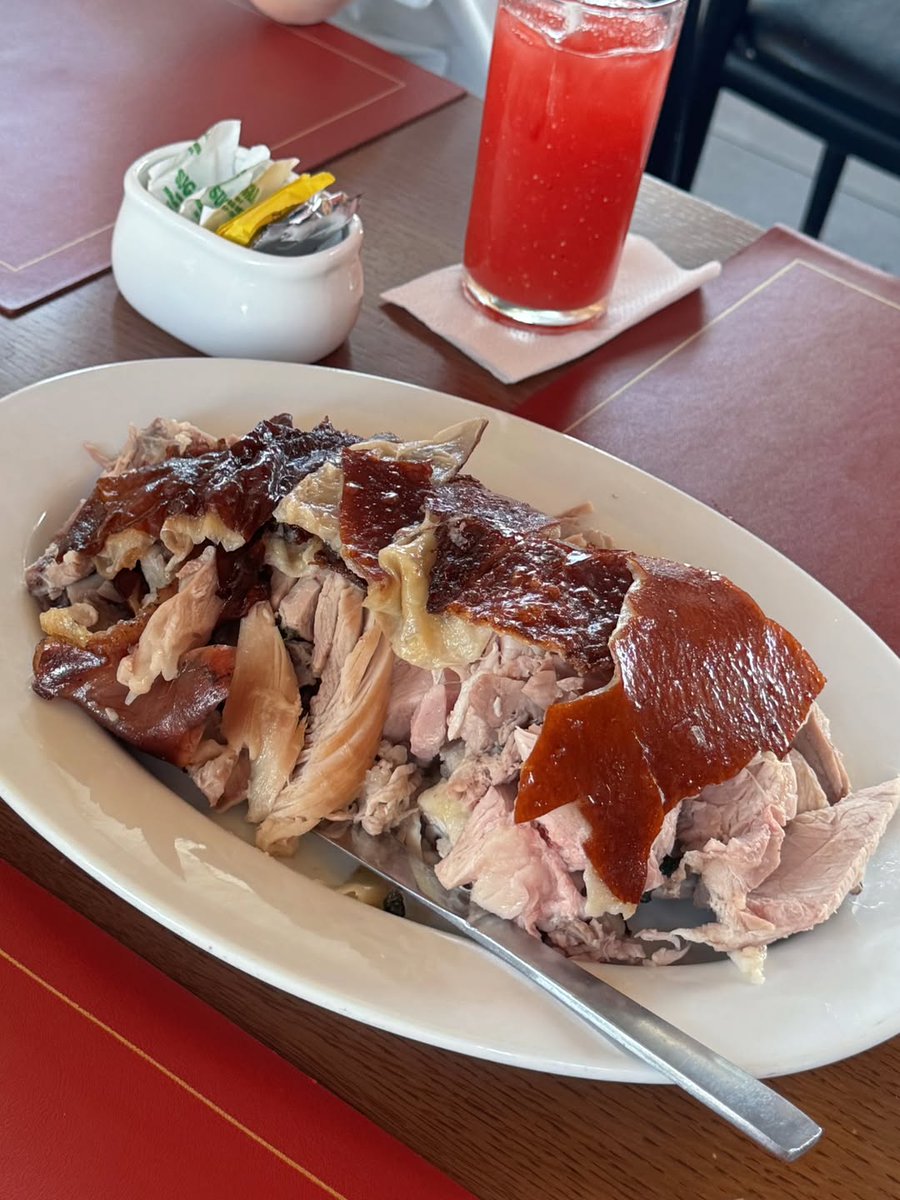 inquirerdotnet's tweet image. HOPE YOU ENJOYED CEBU, WOOKIE! 🇵🇭

LOOK: Super Junior’s Ryeowook shares photos from his Cebu vacation, where he enjoyed fun activities and indulged in Filipino delicacy, lechon.

“I ❤️ Cebu,” his caption reads. | 📷: Ryeowook/Instagram

For more K-pop stories, visit…