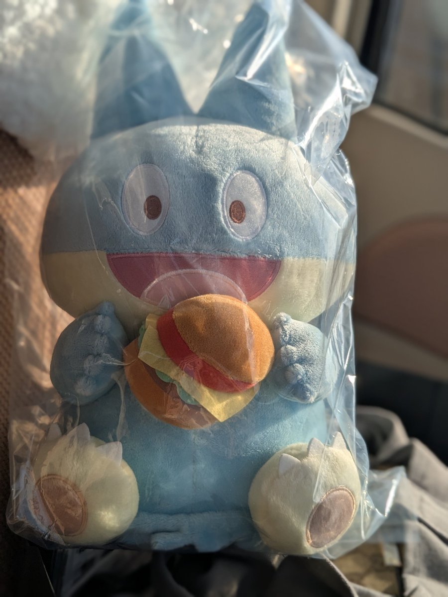 pasomasooo's tweet image. 2回しかやらないと決め2回でしっかりA賞引いた✌️✌️✌️
今年ちいかわくじもBとC賞3回でだしたしポケモンも調子がいい！
運使い果たしていくううう笑