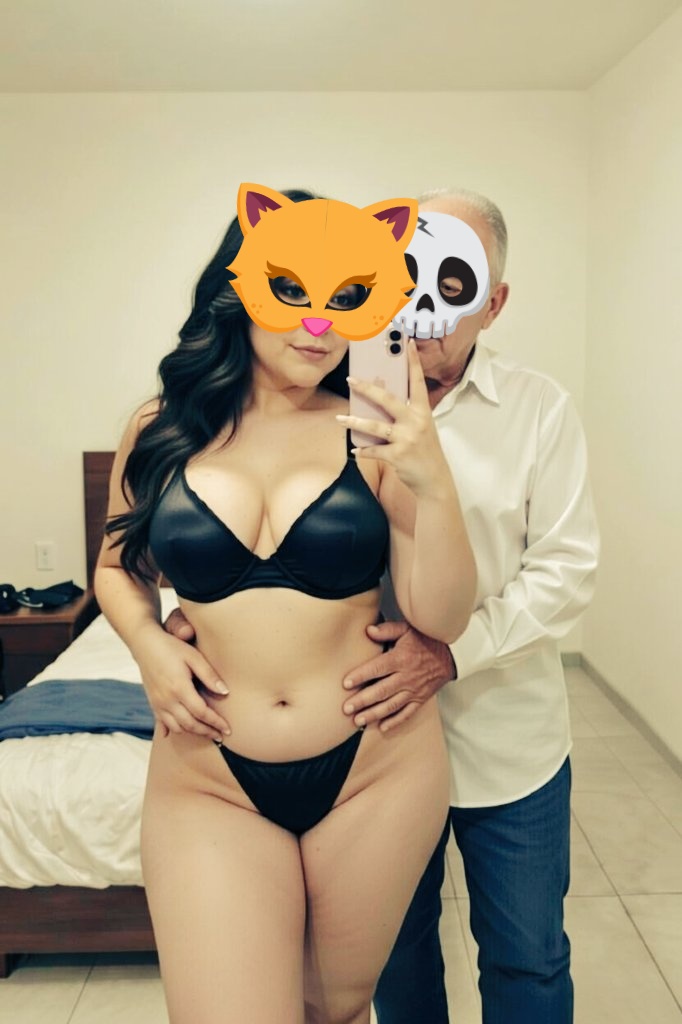 Liloystichxxx's tweet photo. Mi marido me dice que quiere ver como alguien me hace de todo 🥵🥵 https://t.co/Fsw0EgN1hK