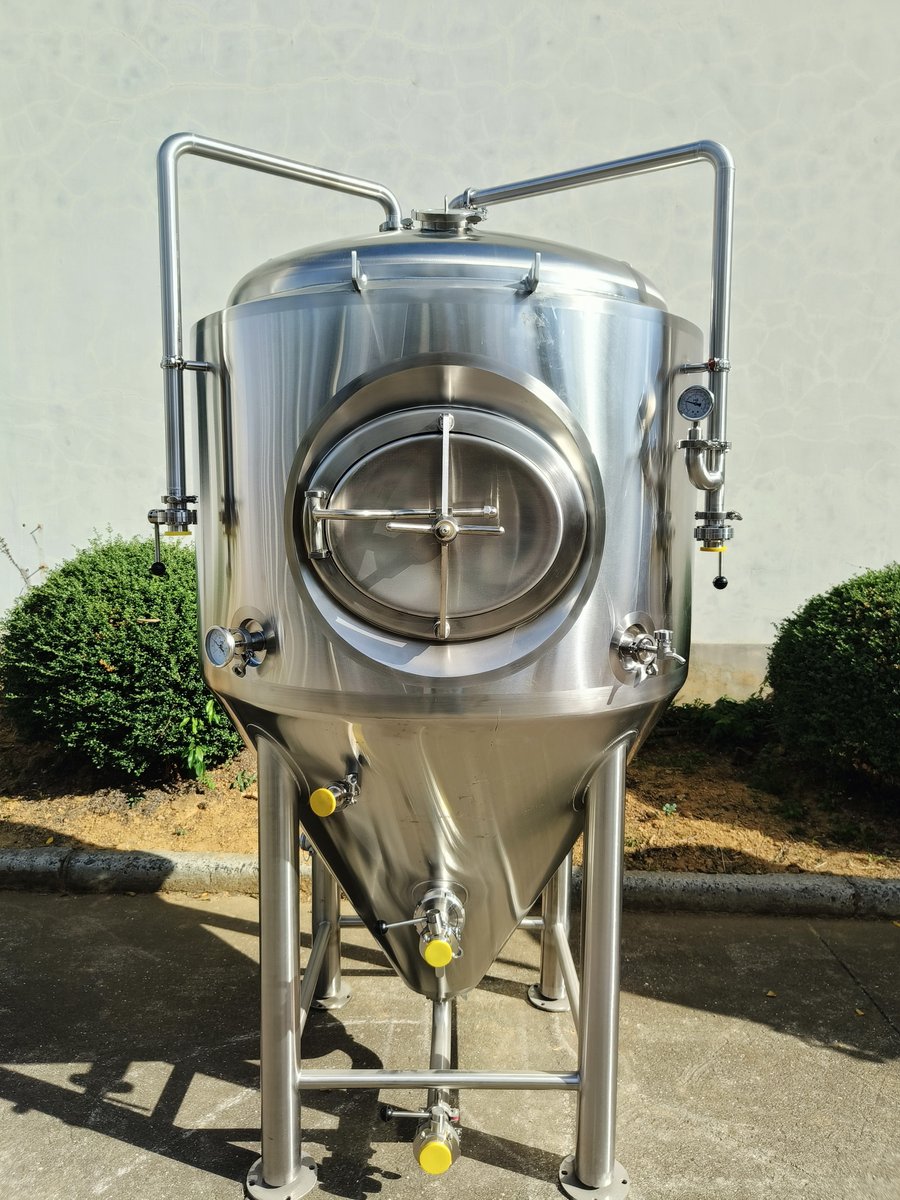 beertanks's tweet image. We have 1x3.5bbl fermenter, 1x7bbl fermenter, 1x7bbl Bright Tank in stock for sale.
Unit price EXW Ningbo price
3.5BBL Fermenter: $2,599
7BBL Fermenter: $4,090
7BBL Bright Tank: $39,90
#BrewingEquipment #BreweryTanks #Fermenter