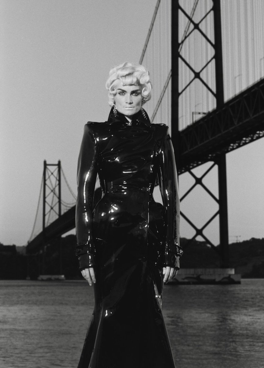 cppluxury's tweet image. MUGLER presents first ad campaign by Miguel Castro Freitas

#Mugler #luxuryfashion #luxury #fashion #luxuryretail #luxurybusiness #CPPLuxury @Mugler