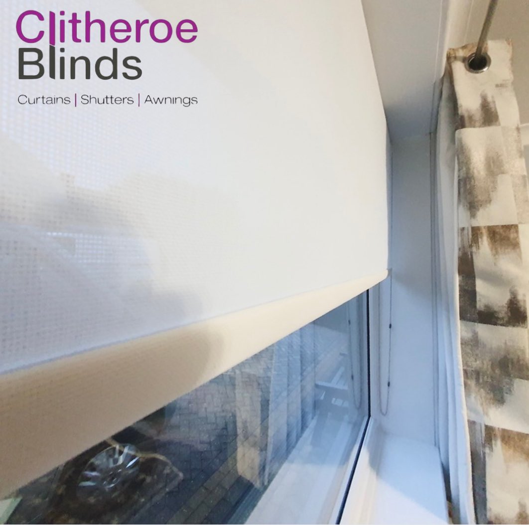 Screen fabric gives privacy during the day whilst still allowing light to shine through! Perfect if you want to  control privacy and keep your rooms bright!🏡✨#screenfabric #clitheroeblinds #homeimprovements #clitheroe #lancashire