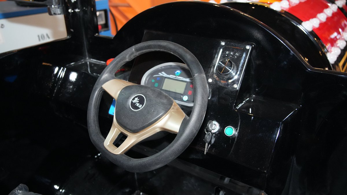 DinisEntertain1's tweet image. Introducing Our New Amusement Train in the Showroom! 🚂✨

📧 Email: info@jscarnivalrides.com

📱 WhatsApp: +86 150 3611 6306

🔗 Learn more: jscarnivalrides.com/product-catego…

#AmusementTrain #NewRide #DinisRides #ShowroomLaunch #ThemeParkAttraction #CarnivalRides #RideForSale