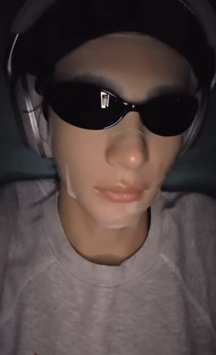 amntonni's tweet image. จั๊นรักผุ้ชายที่ชอบดูแลตุวเองทิ่สุด ง่ะ