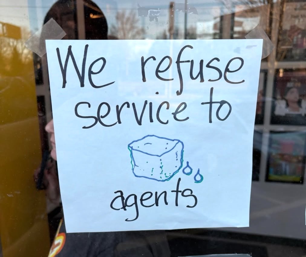 LePapillonBlu2's tweet image. From the entrance at the Minocqua brewing company in Madison, Wisconsin. 🍻