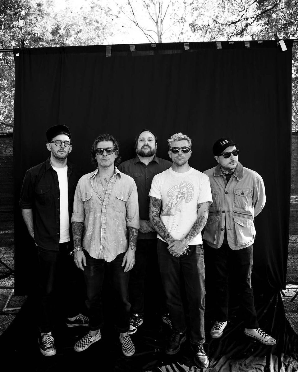 tim every hour 🎸 (@hourlytimpayne) on Twitter photo 