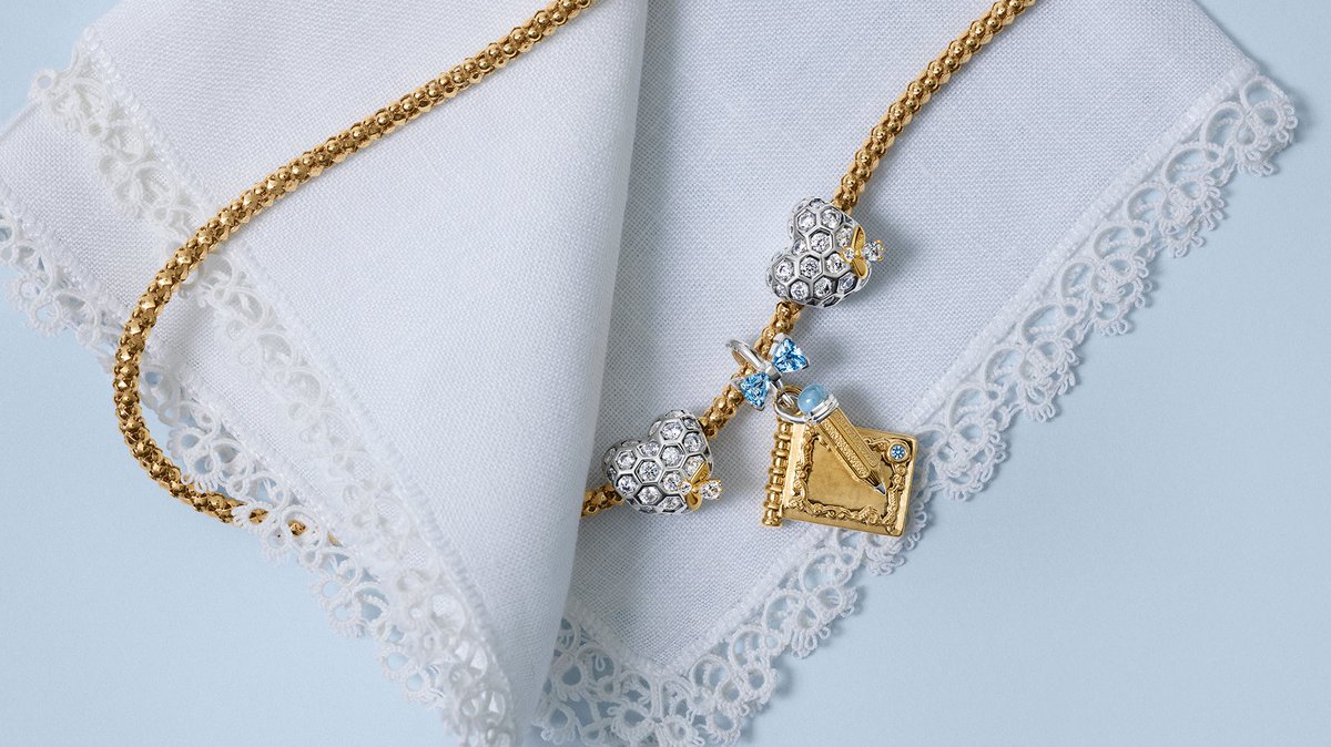 明日から発売のPandora × Bridgerton可愛いすぎ