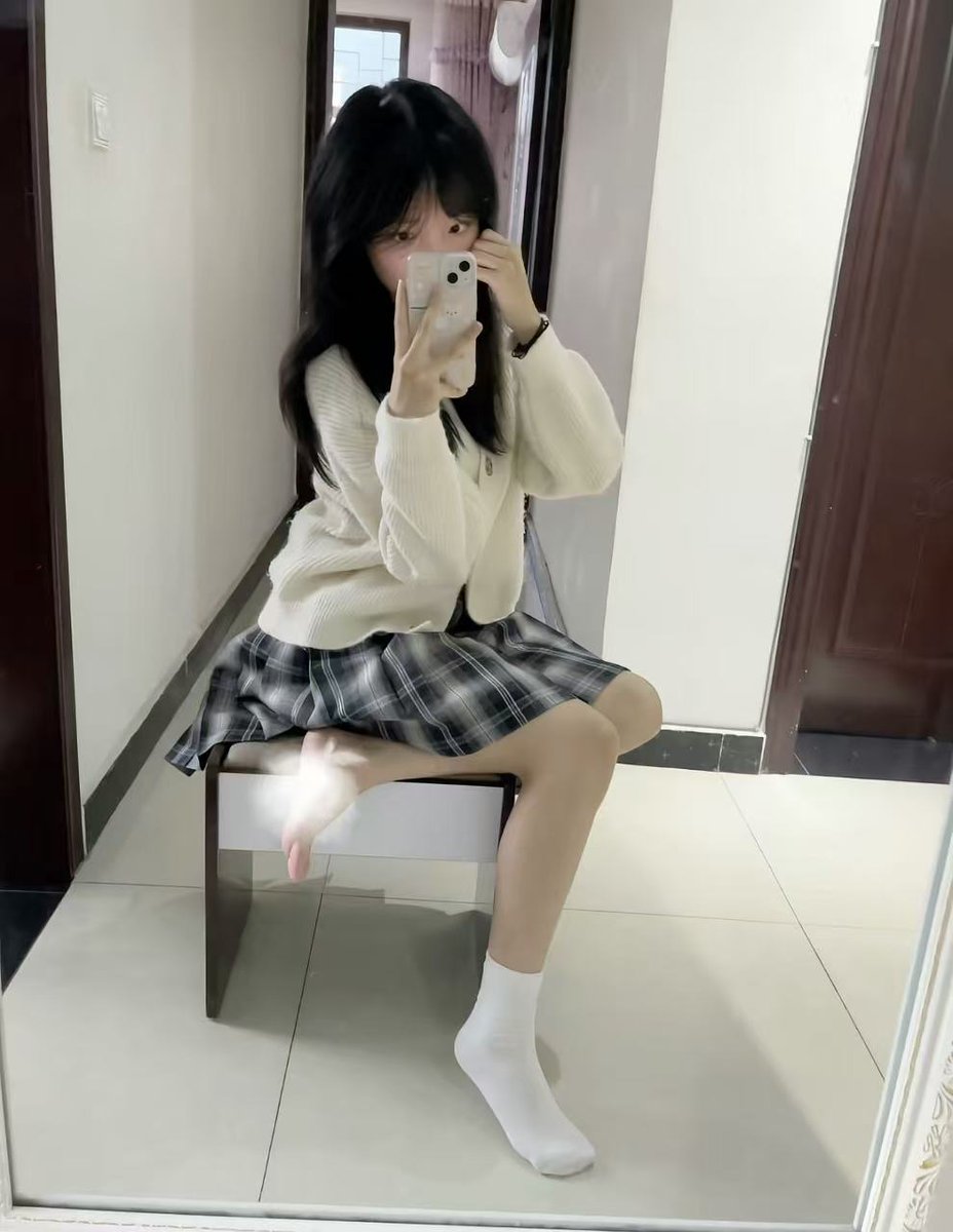 PressureReality's tweet image. 给你一脚！
#女高