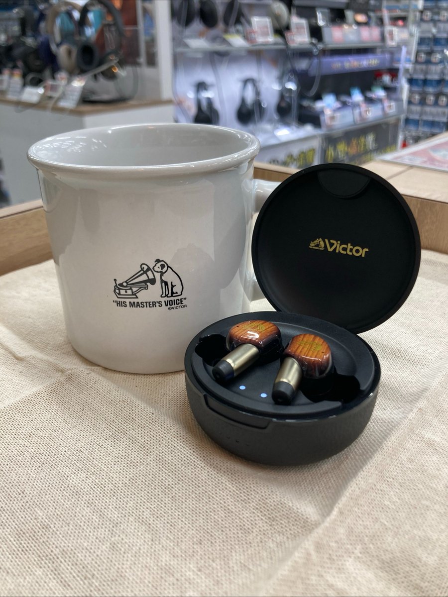 🎁購入者限定プレゼント🎁 当店でVictorの【WOOD master】をご購入頂い