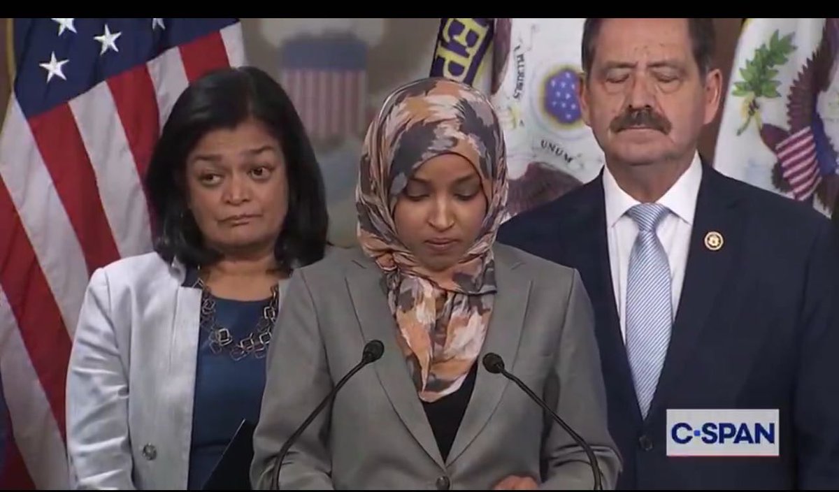 wshngknshji1's tweet image. 赶不走她，还要让她继续恶心美国人？

索马里众议员伊尔汉•奥马尔宣布：民主党众议员核心小组正式成立，目标只有一个，就是废除ICE的资金，让ICE无法正常运作。

从总统到绝大多数美国人都想把她赶出美国。…