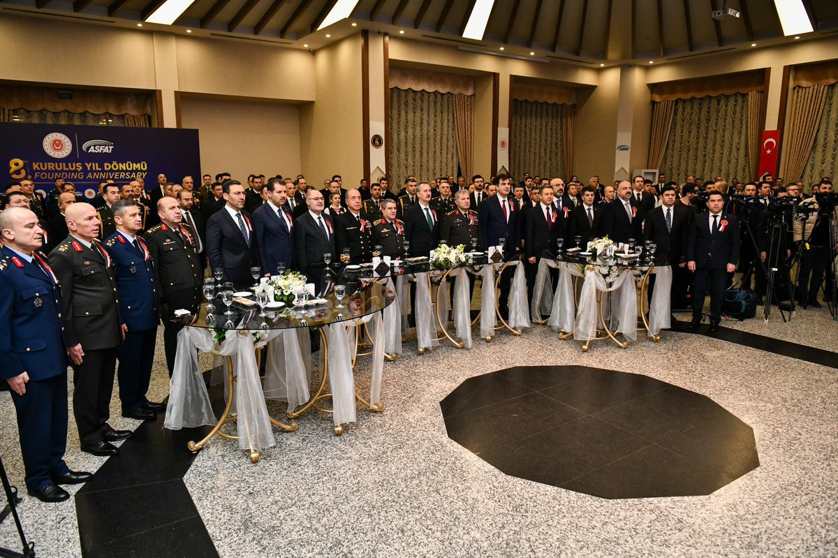 Millî savunma sanayimizin stratejik kuruluşlarından ASFAT’ın 8. kuruluş yıl dönümü programında yer alarak bu anlamlı gurura ortak olduk. Kurulduğu günden bu yana sahaya kattığı değer ve  ekosisteme sağladığı katkılarla öne çıkan ASFAT’ı kuruluş yıl dönümünde tebrik ediyorum.