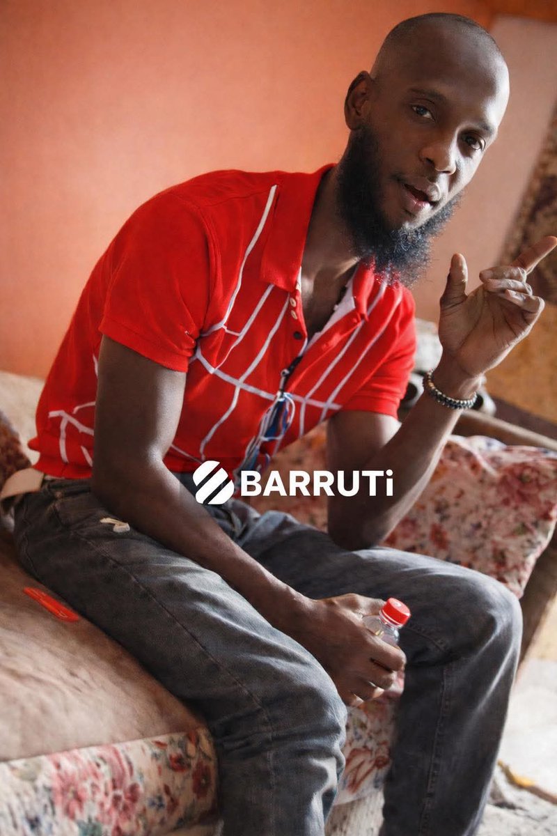 georgediano's tweet image. Gentlemen: Women of this Generation are brutal and extremely Dangerous. The man you see here is called Zirayo Okole, one might think he's suffering from malaria kubwa, but Nope. Our brother traveled to the UAE in search of greener pastures after life took a toll on him back home,…