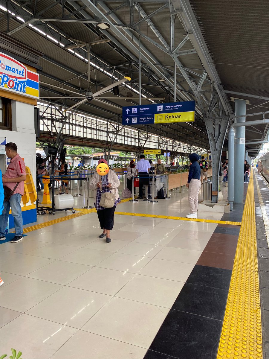 Pureunkkoch's tweet image. Cuti dulu gais 🙏🏻