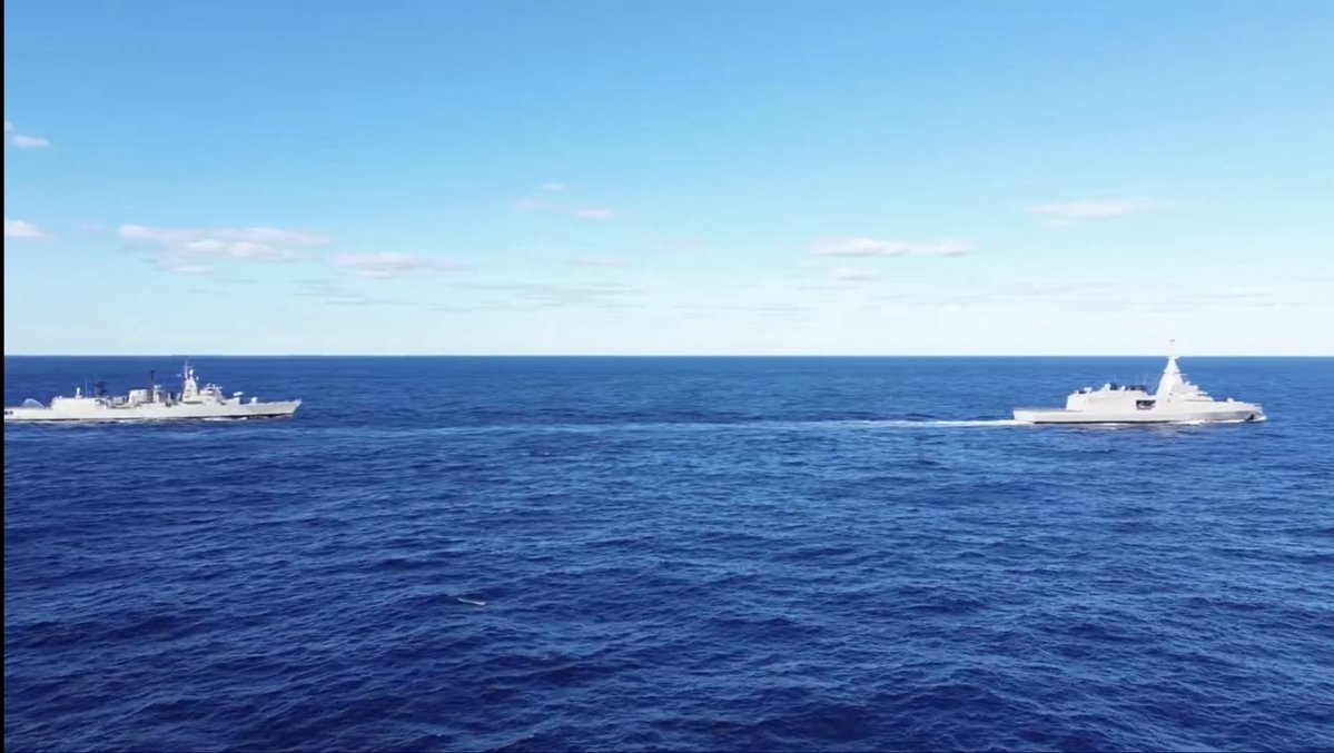 SarikasKostas's tweet image. Η Ελλάδα καλωσορίζει τη φρεγάτα «ΚΙΜΩΝ»: Πώς θα υποδεχτεί ο Στόλος το πιο σύγχρονο πλοίο στην Ευρώπη onalert.gr/eksoplismoi/i-…