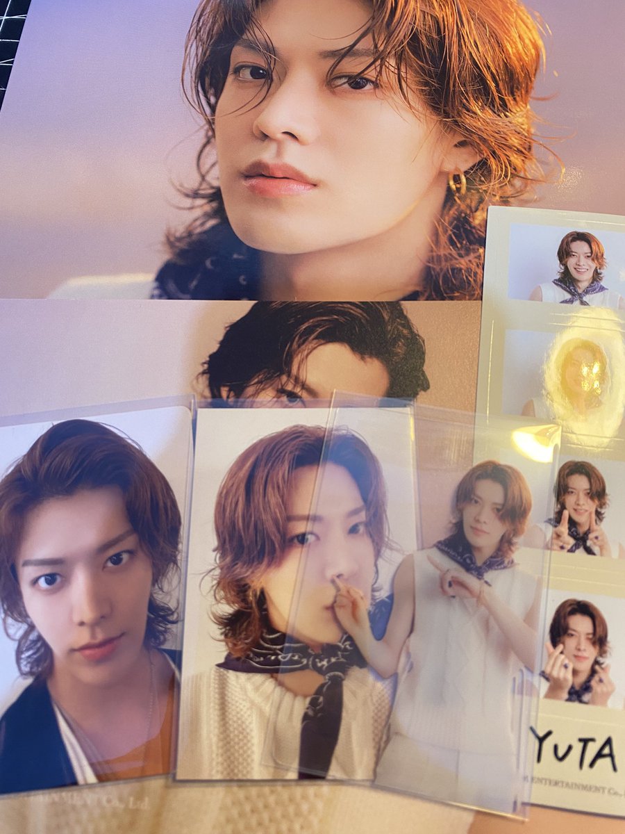 haepichanie's tweet image. #haepigiveaway Giveaway album resonance arrival set, album only superhuman &amp;amp; sg23 yuta set

Rules
- LIKE &amp;amp; RT
- comment what u want

end? tmr~~ good luck bb&amp;lt;3