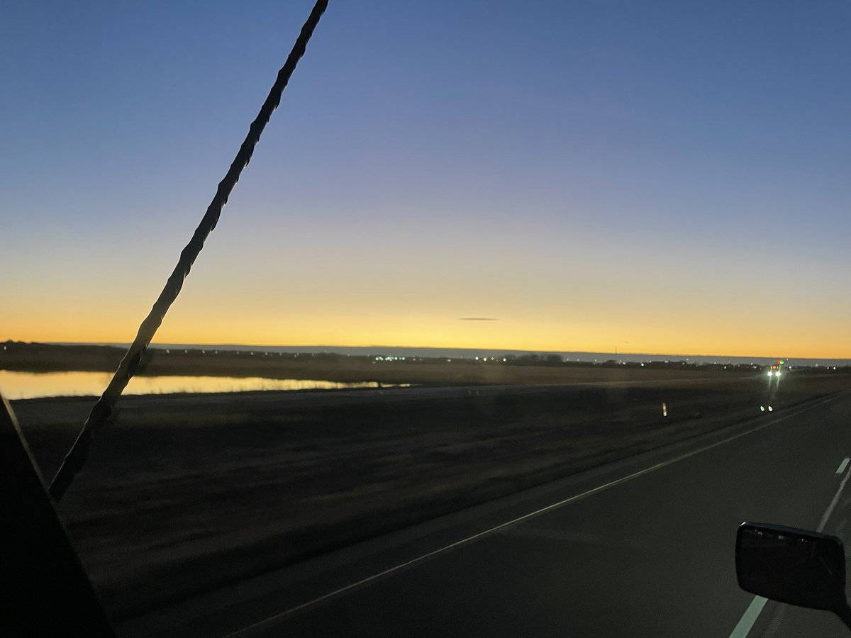 firestar120's tweet photo. Some evening shots of the Nebraska skyline. Have a good night. https://t.co/sHv1RNGbJ1