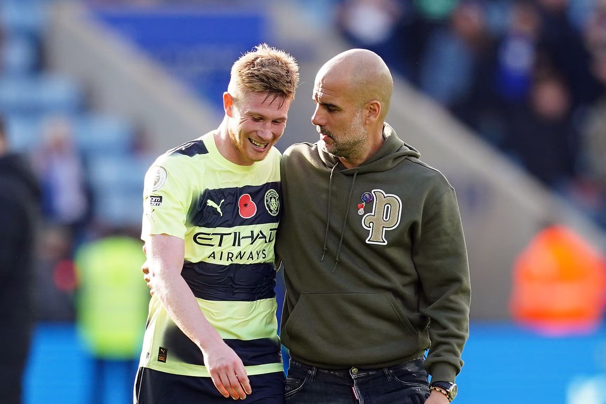 FootballTalkHQ's tweet image. 🗣️ Kevin De Bruyne: 'I wanted to go to City. Every single day, literally for three weeks, my agent was saying, “It’s on. Wait, it’s off. It’s on. Wait, it’s off again.”⁠
⁠
The stress really had an effect on my wife. One morning we woke up and she was really, really ill. We…