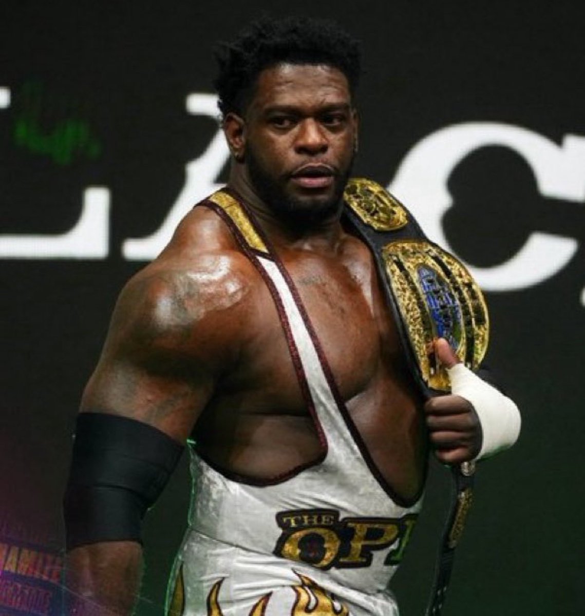 HodlThePlumbob's tweet photo. The wrestling world just got a major shake-up! 🚨 

Powerhouse Hobbs (Will Hobbs) has officially wrapped up with AEW. 

His contract expired at midnight last night, and reliable sources say he's headed to WWE imminently! 💪 https://t.co/c4E8I2JTd4