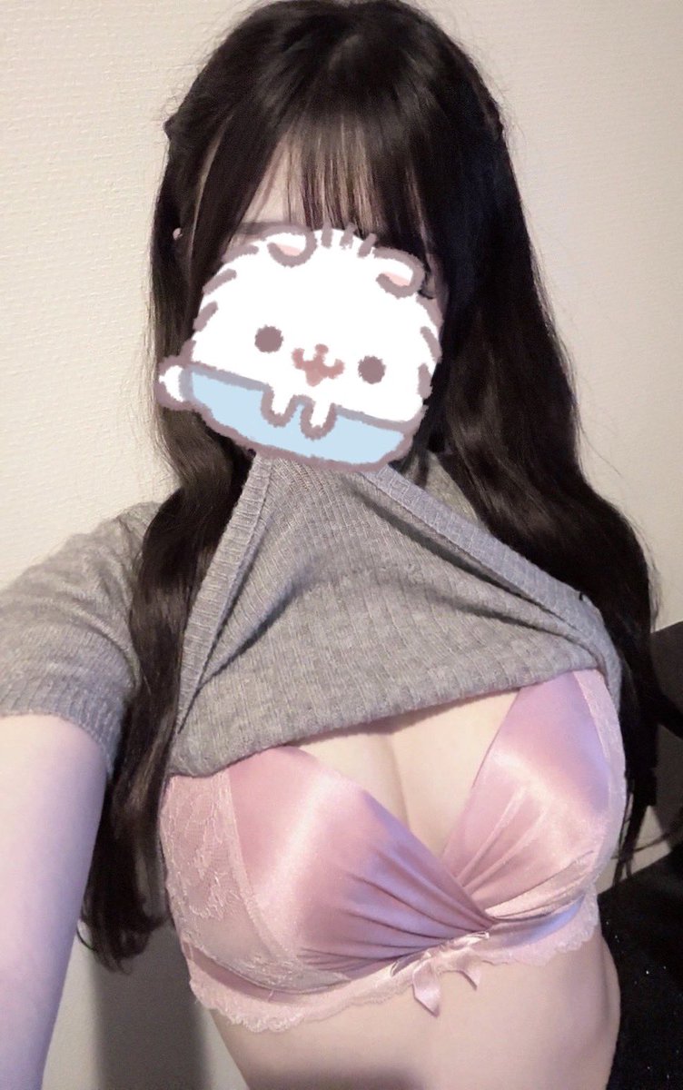 sorapiooo's tweet photo. 19日たぶん配信するー！🎀
そらのお気に入りブラ①〜 https://t.co/pUxoenv98X