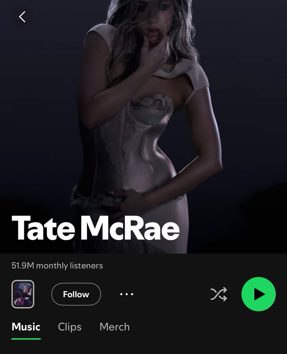 This AI “singer” I created is bringing in $300K a month.  

Nearly reached 1 billion streams. 

Though she has NO songs that go viral (Although they all sound the same)…

Nobody notices they’re AI.

If you want to learn how to create an AI singer DM me.