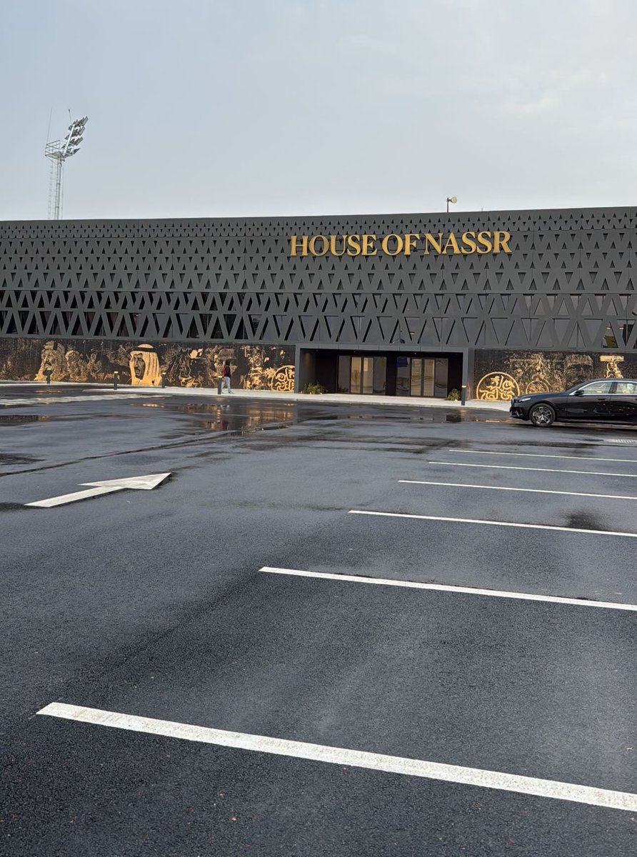 اللهم كما أسقيت دارهم بالمطر املأها ربيعاً وافراحاً 💛🌧️