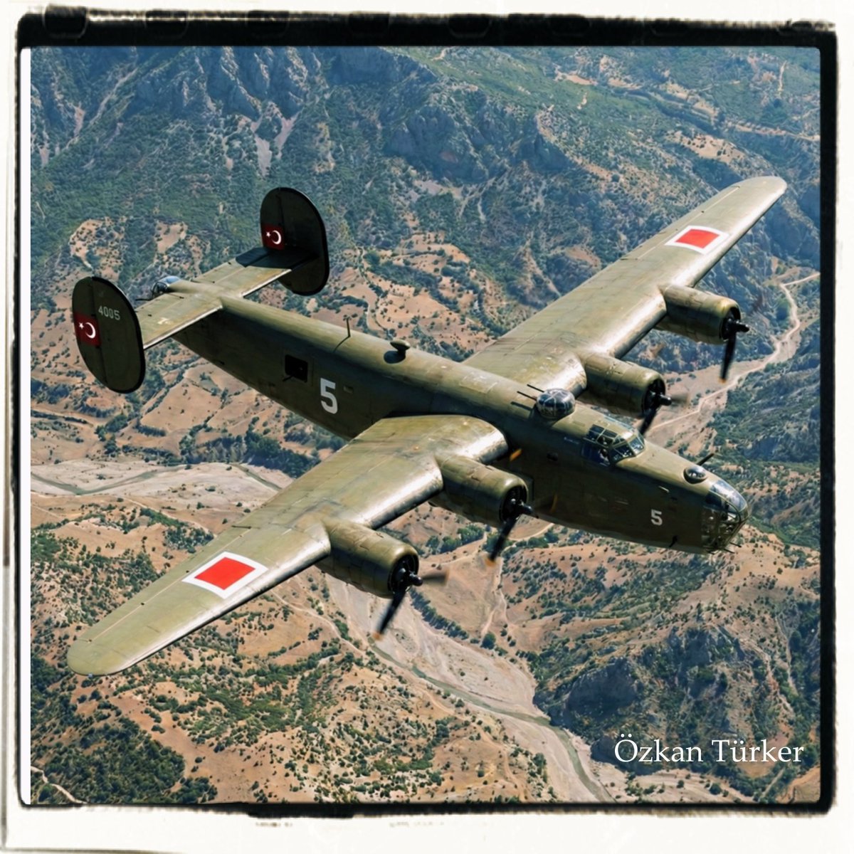 Consolidated B-24D Liberator
1943-1946
Ağır Bombardıman Taburu-Eskişehir
#türkhavakuvvetleri #havacılıktarihi #liberator