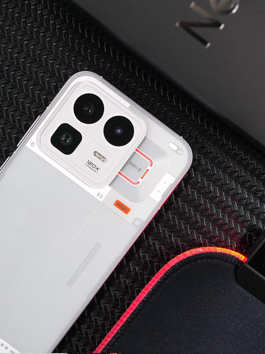 TechAlertNow's tweet image. 📱 Realme Neo8 🤍
#realme #realmeNeo8 #Neo8