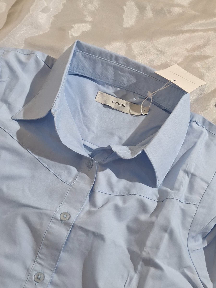 malaeveeci's tweet image. my fav fitted shirt from ecinos :3