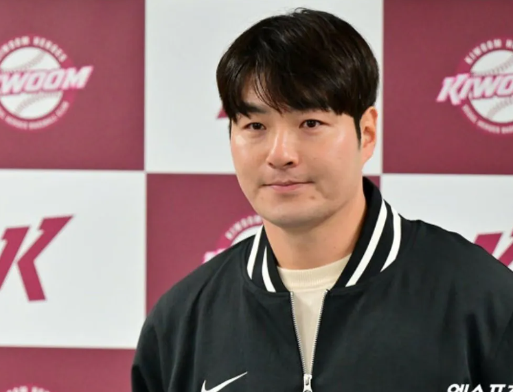 박뱅 왤케 회춘함!!! 
코치로도 52번 계속 다신대 박뱅 화이팅이여요,,, 🥲🥲