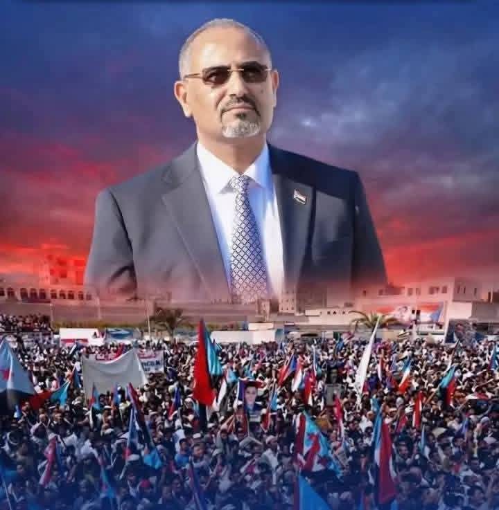 Saleh_AlObaidii's tweet photo. اقسم بالله العظيم مامعي منه ريال واحد ولاراتب ولايربطني به أي عمل سياسي هذا الرجل استعاد للجنوب هيبته وقوته.وعزته وكرامته في عهده وآلتف حوله كل الجنوبين وانا واحد منهم..
عيدروس قائد شجاع فريد من نوعه لن يجد الجنوب لابعده ولا قبله قائد.. 
عيدروس هو القائد الجنوبي الوحيد الذي حاولو بكل ما اؤتو من قوة اغرائه وشرائه وكسر ارادته حتى يتخلي عن مبادئه وأهداف الجنوبين فرفض وبقى صامدا وقال النصر او الشهاده..
فسلام عليه يوم ولد ويوم يموت ويوم يبعث حيا♥️✋🏻
