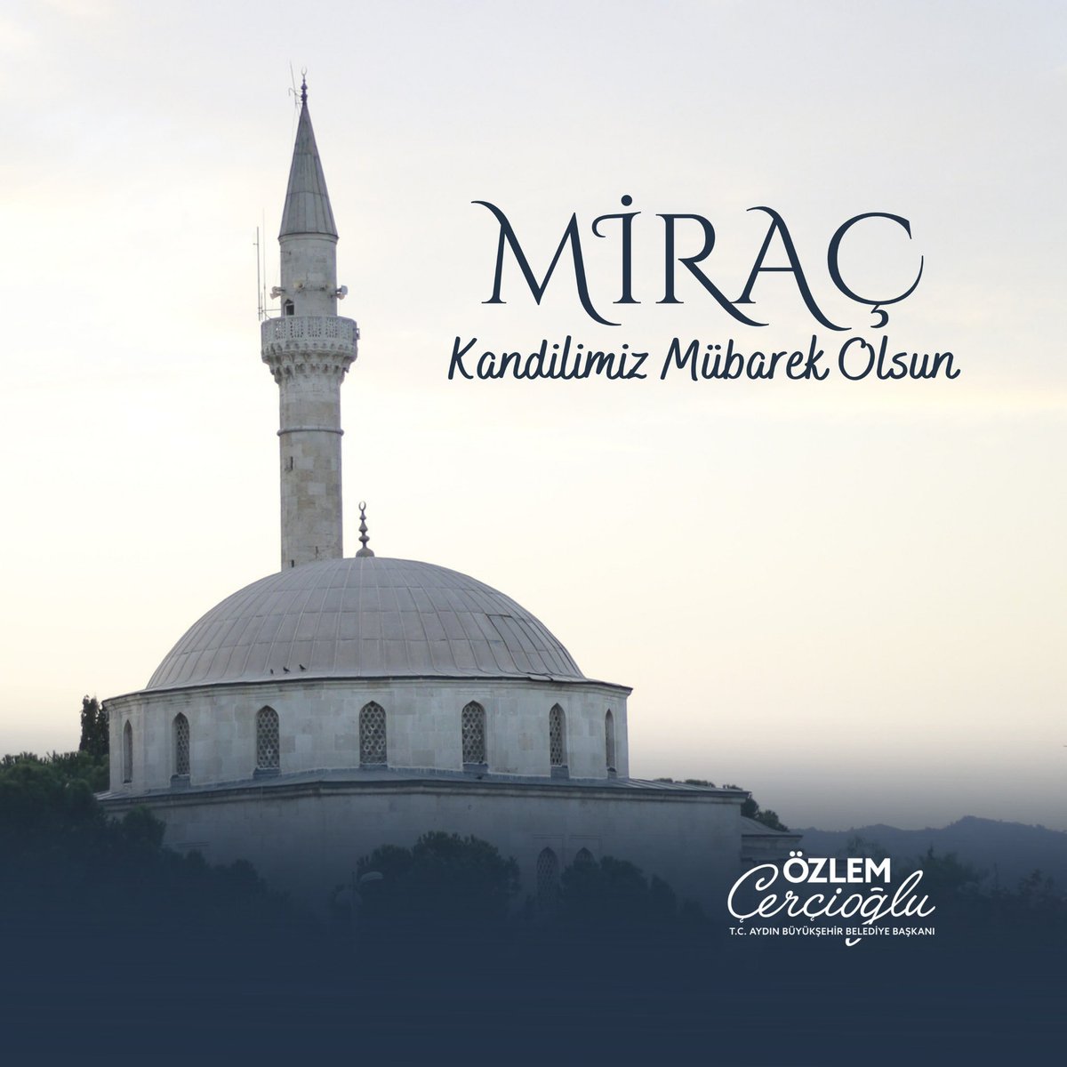 OZLEM_CERCIOGLU's tweet photo. Tüm insanlığa sağlık, barış ve huzur getirmesi dileğiyle; #Miraç Kandilimiz mübarek olsun. https://t.co/TNNeelR9RE