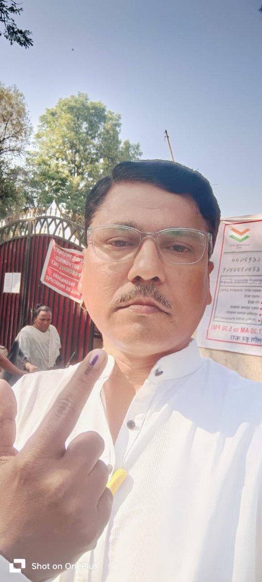 Mumbai Administrator <a href="/Kashinathvk/">Kashinath Kalmandarga</a>  casts his vote for the BMC elections 2026
