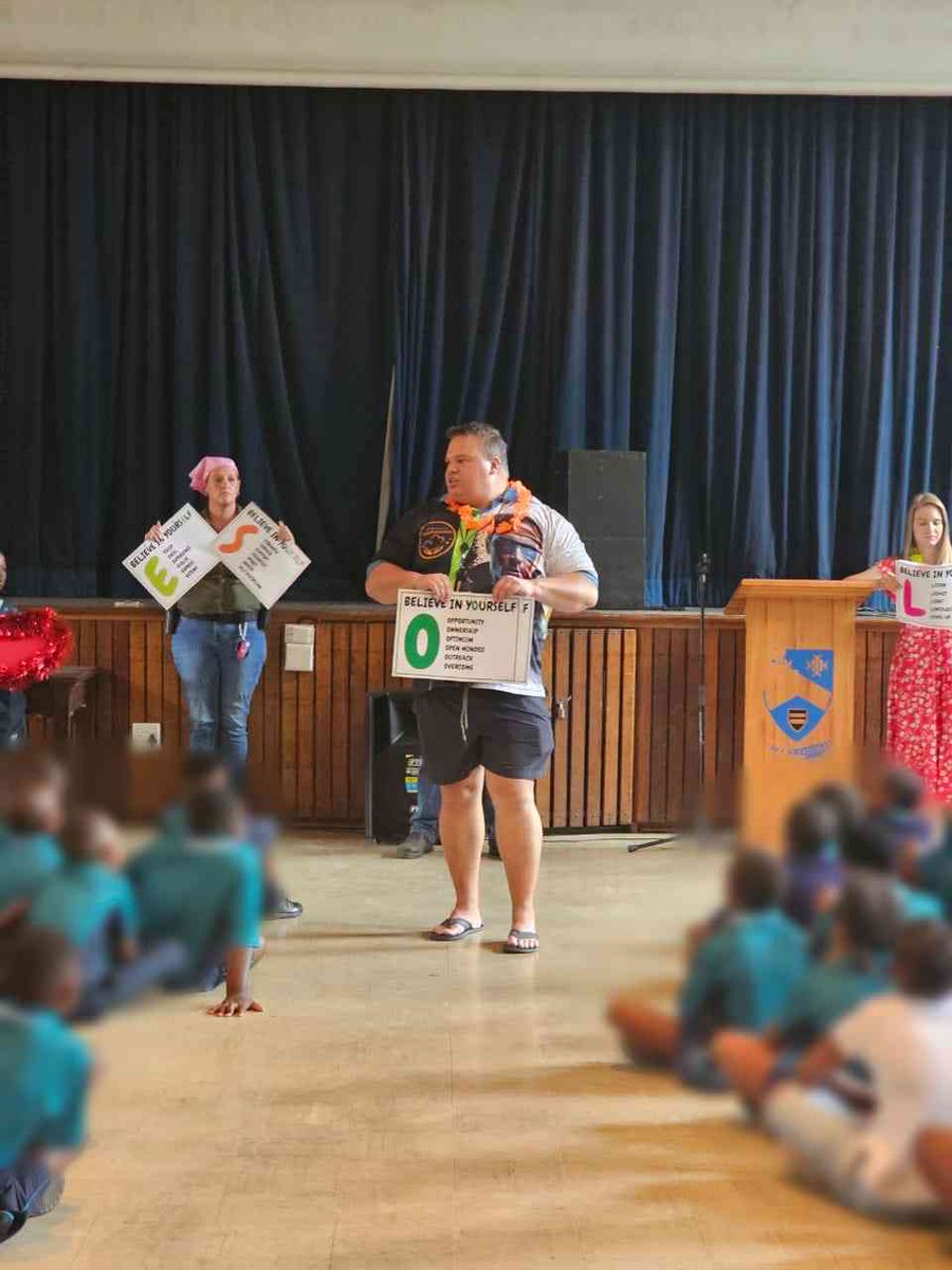 ChildProtectH's tweet image. The #backtoschool message was simple, #believe in #yourself

The Warrant Officer prepared a 100 words that we could share with the #children 

#StrongerTogether @EducationGP1  SAPS
Brinant Group 
Fidelity ADT