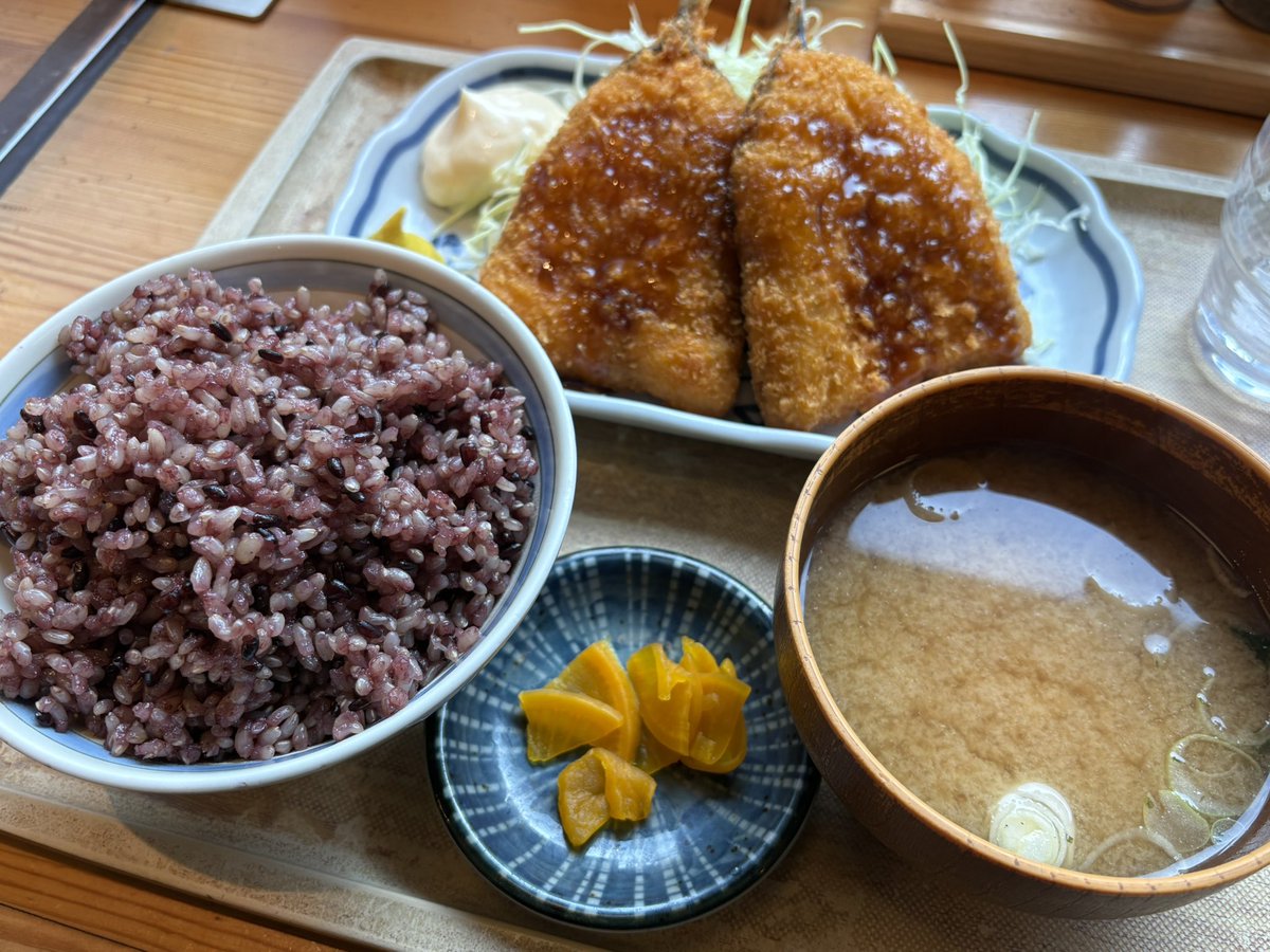 lewo012's tweet photo. 2026年は
暴飲暴食しない事をここに誓います https://t.co/PzusGf3nu4