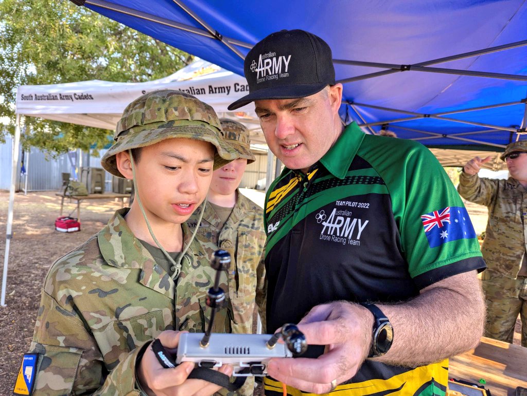 AUADRT's tweet image. 2nd week of training the #NextGen of @DefenceAust #DroneRacing athlete pilots: #MacDaddy and #FlightlessAvian are our instructor and race director support this week for the @AustralianArmy Cadets #BootCamp.
#SendIt!
#ALLIN!
@ChiefAusArmy @ASArmyCadets @SEAC_ADF @DGFLW_AusArmy