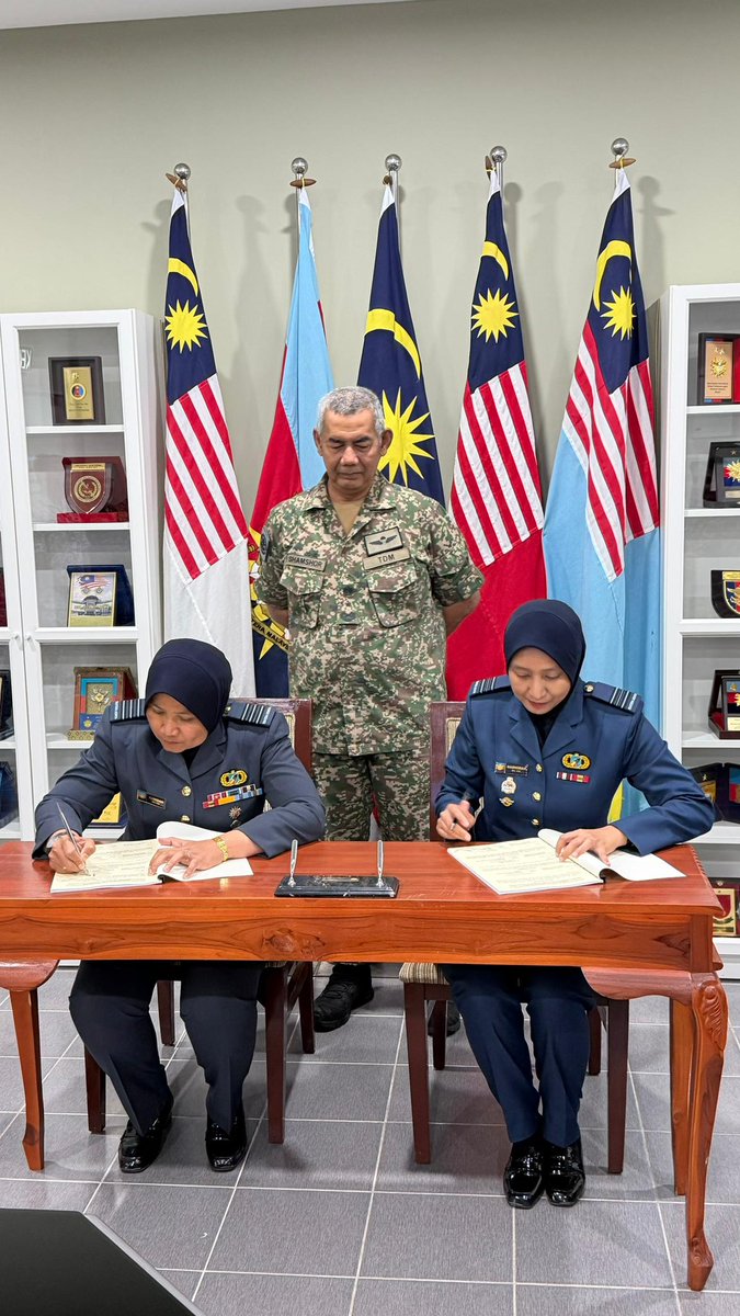 Angah3739's tweet photo. 15 Januari 2026 (Khamis)
"Setiap pertemuan ada perpisahan"

Alhamdulillah selesai tanggungjawab kali ini dan dipelihara dari sebarang hasad dengki, keaiban mahupun kealpaan dalam melaksanakan tugas.
•
Signing off..!

#angkatantenteramalaysia 
#cawangantenagakerja https://t.co/cmH8jWUQxV