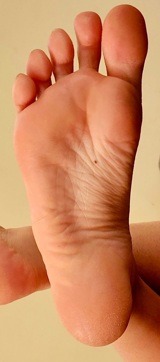 __OnlySoles__'s tweet photo. Perfectly shaped sole😍🔥

Follow her @feetandsurprise  

#feet #foot #soles #baresoles #solinhas #solas #stopy #taban #toes #toe #solelover #toelovers #feetsolestoes #fußsohlen #plantadelospies https://t.co/kRtYijmXr5