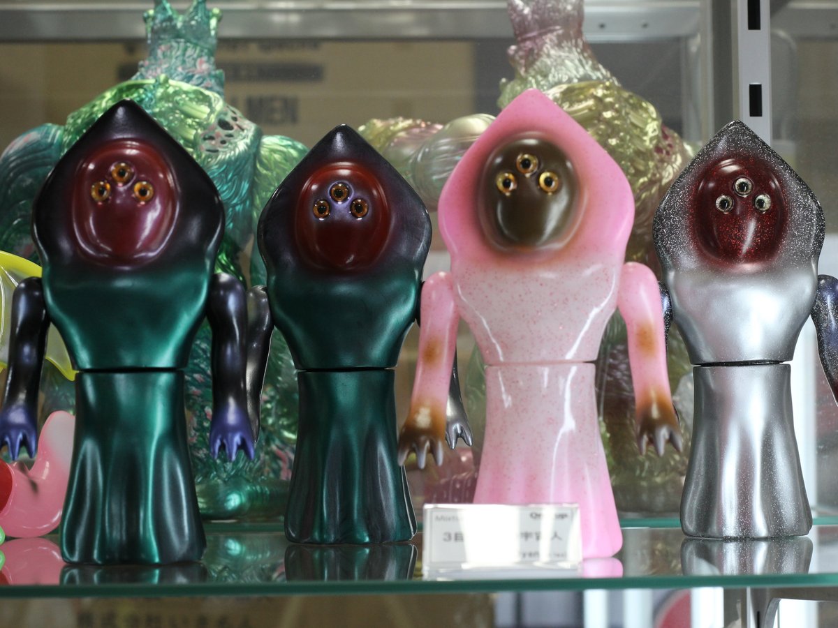 Mixturetoys さんより
新作の ツチノコ このサイズで3,500円！！
3mの宇宙人も入荷！
小さいのは、500円と、1000円！買いやすい！
One up. 秋葉原店店頭選び放題です。
一部 One up. Online Shopでも販売中→
one-up.shop-pro.jp
#Mixturetoys
#3mの宇宙人
#ツチノコ
#oneuptoy