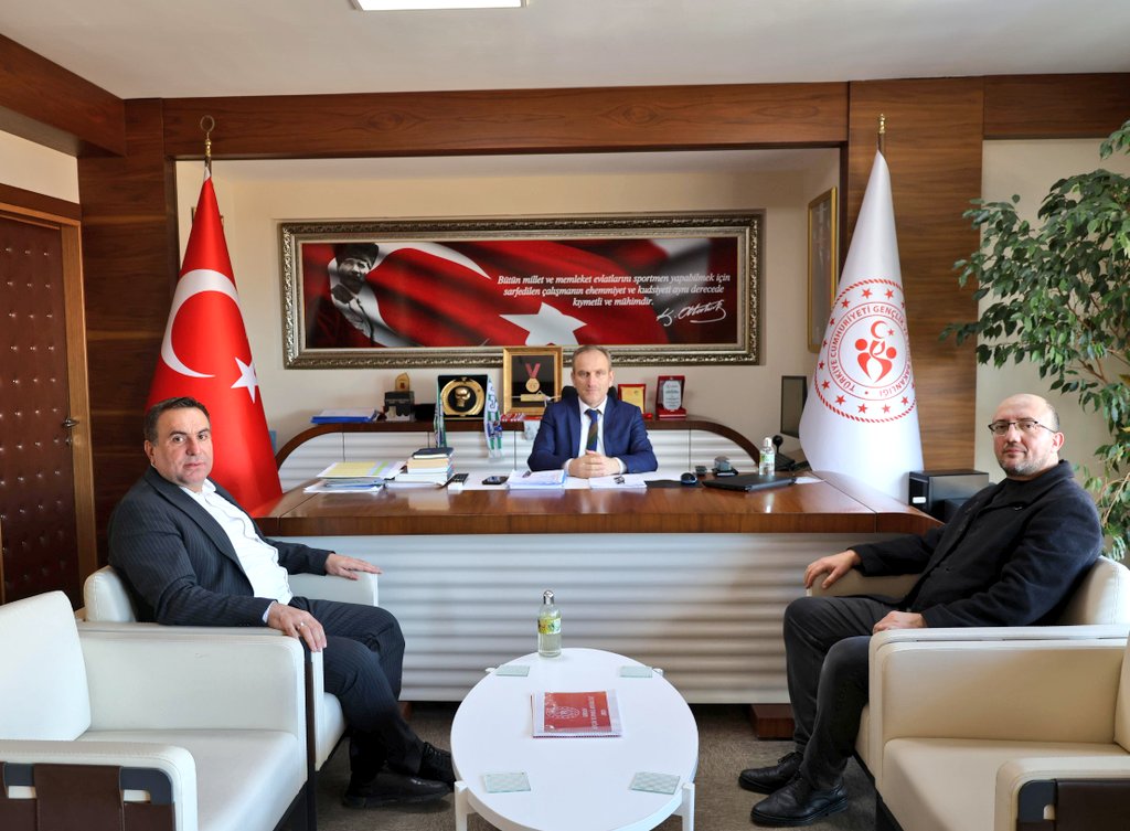 MilBüroSen Teşkilat Çalışmaları kapsamında, Giresun Gençlik ve Spor İl Müdürü Sayın Muzaffer Ergün’ü ziyaret ettik.

Giresun İl Başkanımız Sayın Selman Bıyık ile birlikte gerçekleştirdiğimiz ziyarette, sendikal çalışmalarımıza ilişkin  bilgi paylaşımında bulunlduk.

Gençlik adına