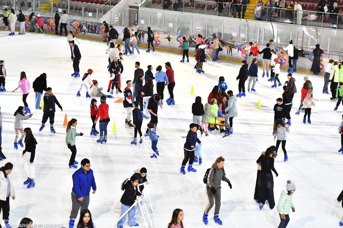 Aşık Veysel Buz Sporları Salonu, 19–23 Ocak tarihleri arasında 13.00–16.00 saatlerinde yarıyıl tatilindeki ilköğretim, ortaöğretim ve lise öğrencilerine ücretsiz hizmet verecek.