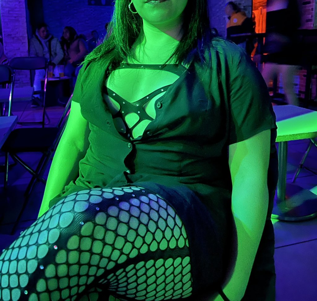 Consuelo & Raul 🍍 tweet media