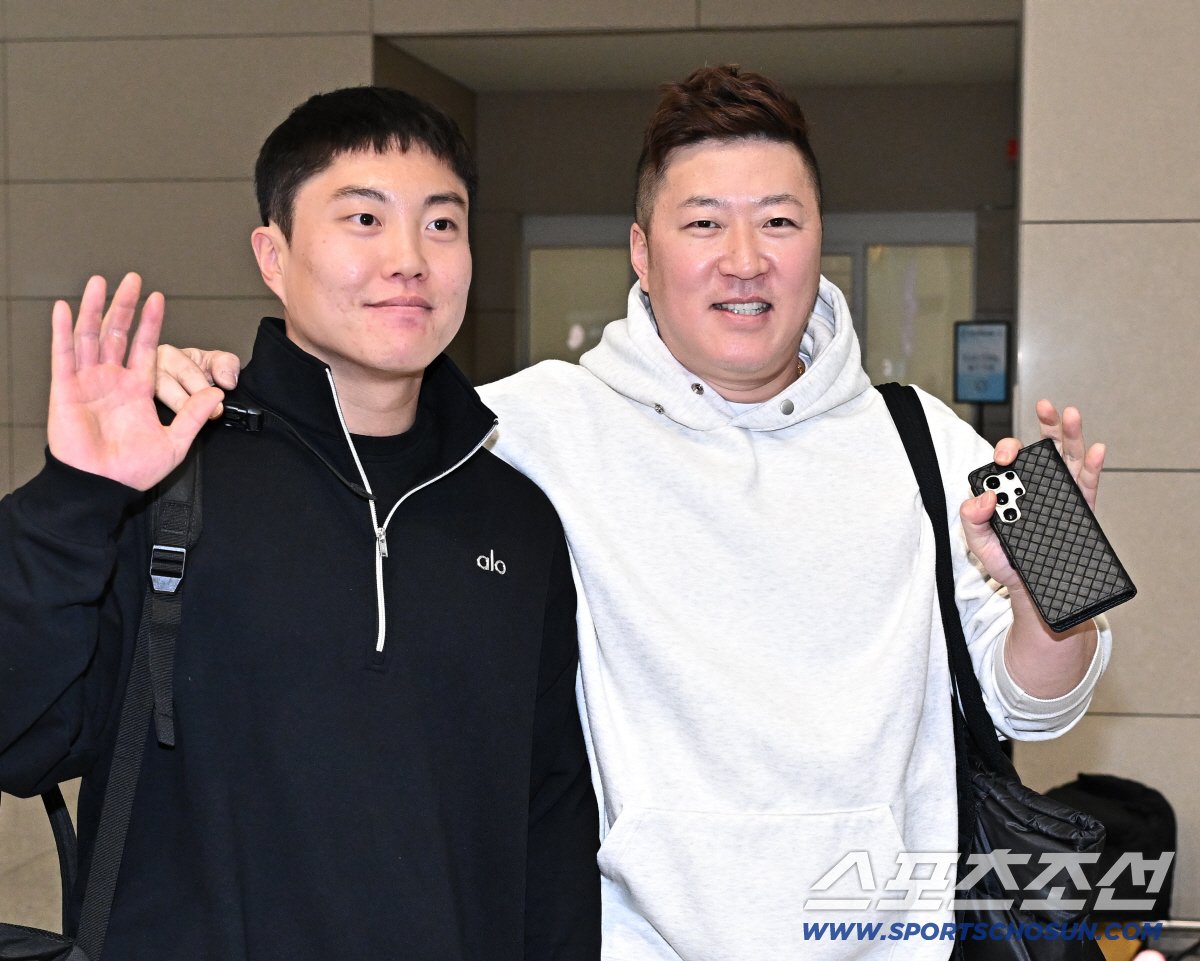 류찌 머리 자르니깐 우리팀 처음 왔을때 생각나네