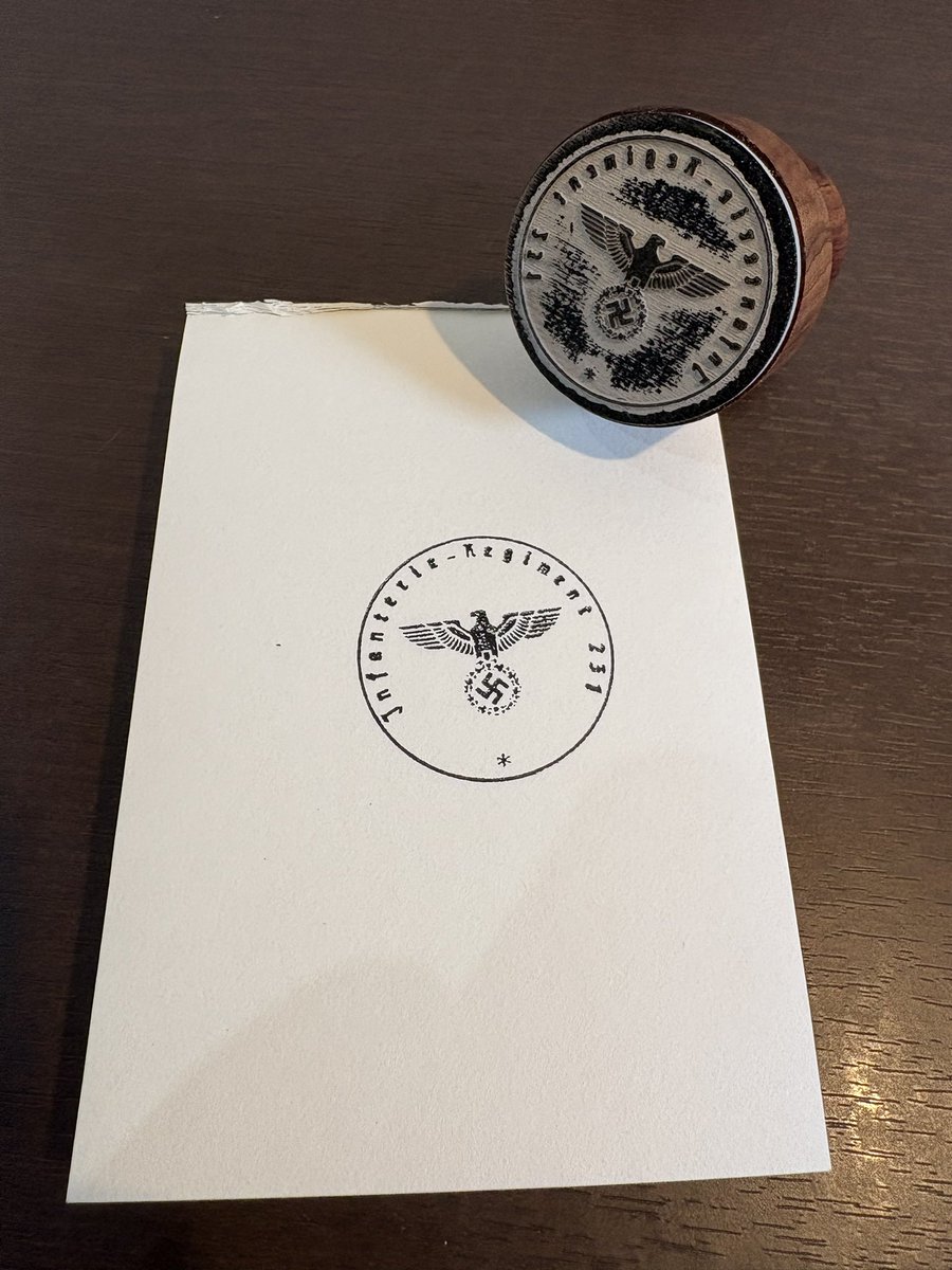 German___Army's tweet image. アイヘンバウム ミリタリアさんからオーダーしてもらった国防軍のハンコが届きました！これでゾルトブーフの完成度が上がりますね。