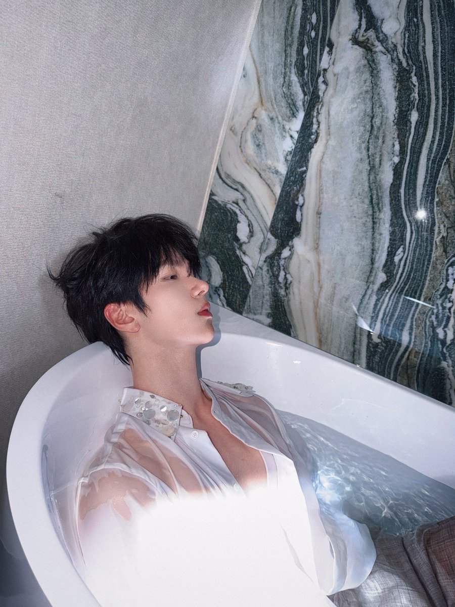 xuyirec's tweet image. NOW TF ??? CAN WE NOT DO THIS AT 2AM IN THE MORNING