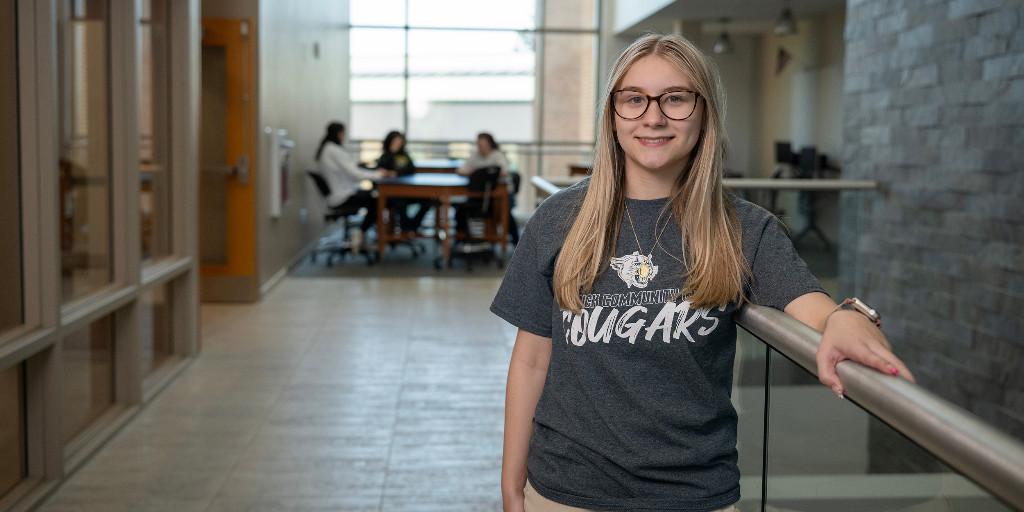 Calling all high school seniors and parents!

Thinking about college or career training? FCC Night is a great opportunity to explore what FCC has to offer in one informative and engaging evening.

February 12
6:00–7:30 pm
Student Center

Register early: ow.ly/v6Qe50XTyMB