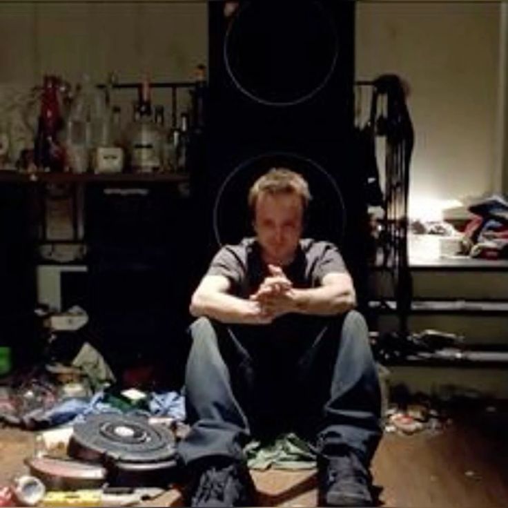 пролила ток открытый энергетик на новую пачку сигарет