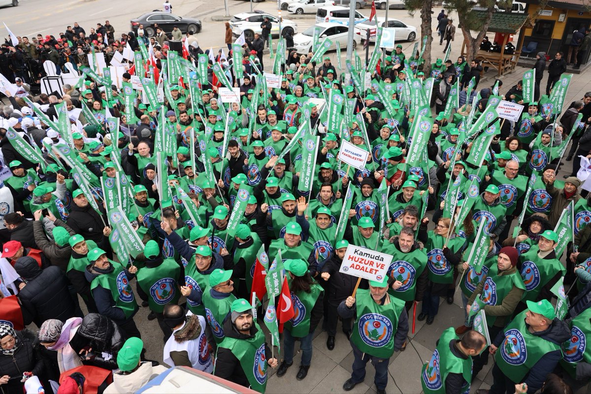 📌 Kamuda Ücret Reformu İstiyoruz!

“Ücrette Dengesizlik, Gelirde Adaletsizlik, Kamuda Huzursuzluk Bitsin” diyerek Ankara'da Hazine ve Maliye Bakanlığı önünde ve tüm illerde eylem gerçekleştirdik.

#ÜcretReformuŞart