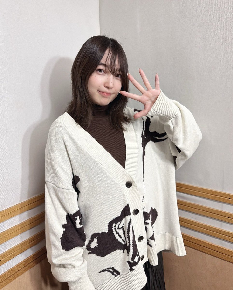 本日は「上田麗奈のひみつばこ」の放送です📻
今夜もお楽しみに✨

QloveR 超！A&amp;G＋:22時～
文化放送・ラジオ大阪:27時〜
joqr.co.jp/qr/program/him…

#上田麗奈 #ひみつばこ